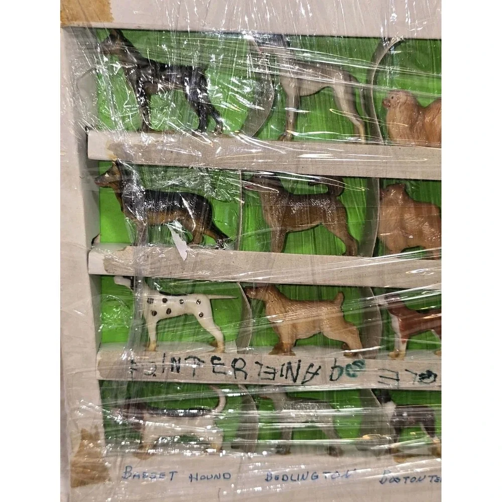 1960s Marx Blue Ribbon Thoroughbred Dogs Set Display Case 24 Breed Figures VTG‎